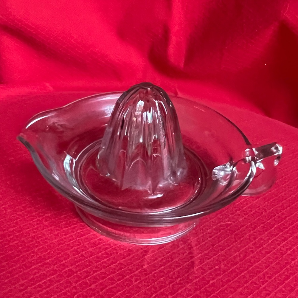 Clear Glass Juicer/Reamer. Vintage 8” wide.
